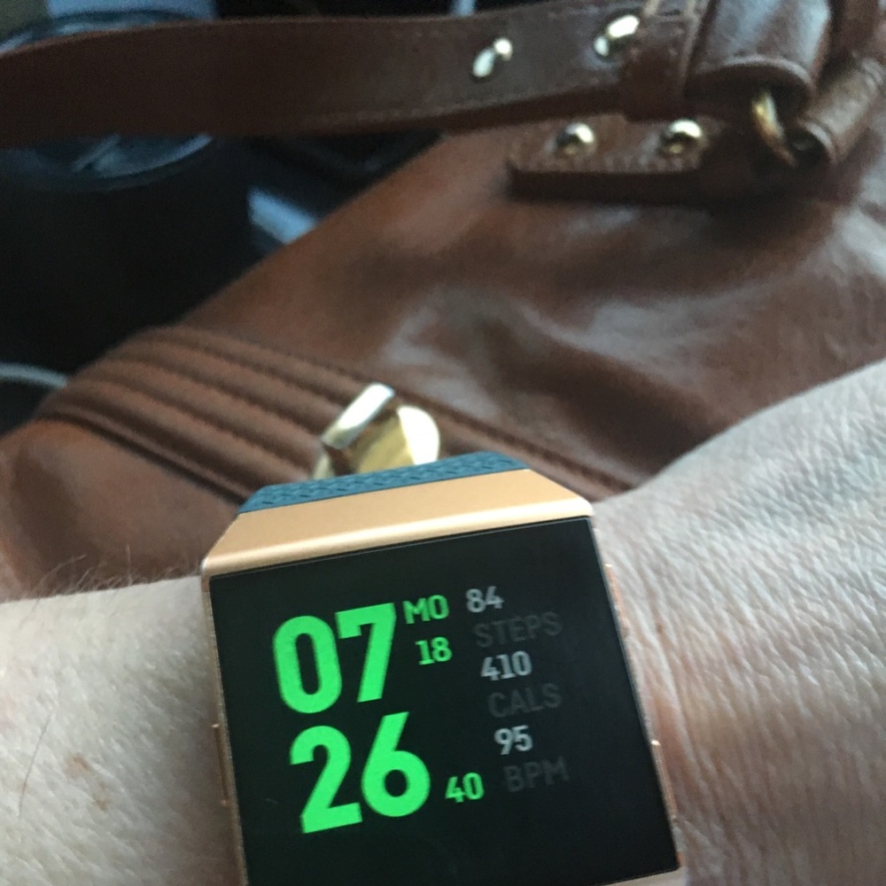 Fitbit ionic - Picture 2 of 4